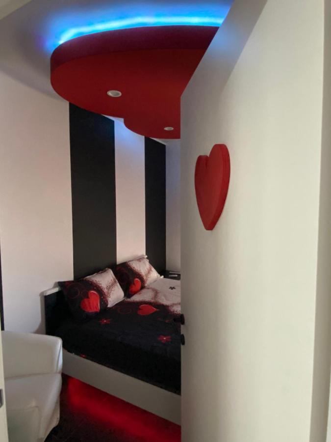 مونوبولي Iris Room المظهر الخارجي الصورة