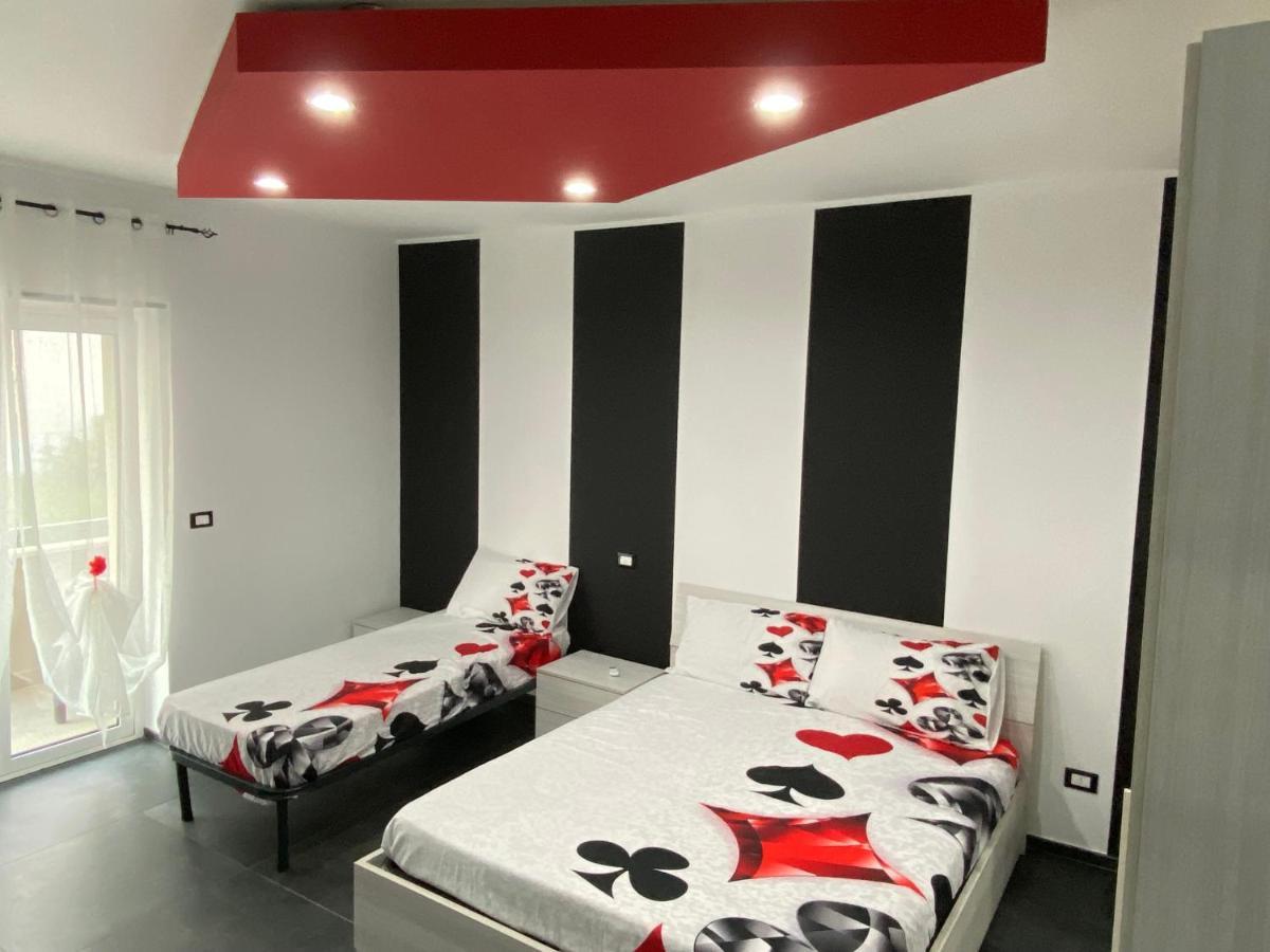 مونوبولي Iris Room المظهر الخارجي الصورة